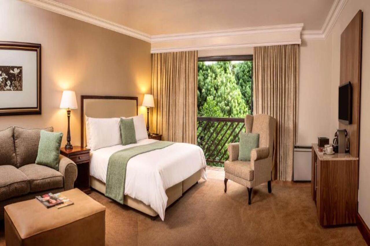 Drakensberg Sun Resort Cathkin Park Bagian luar foto