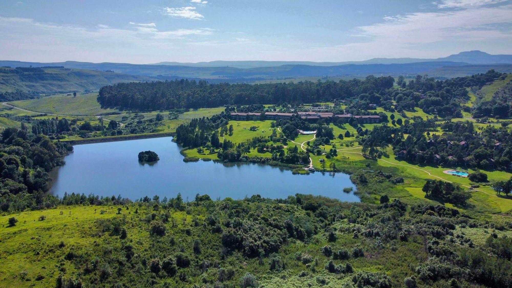 Drakensberg Sun Resort Cathkin Park Bagian luar foto